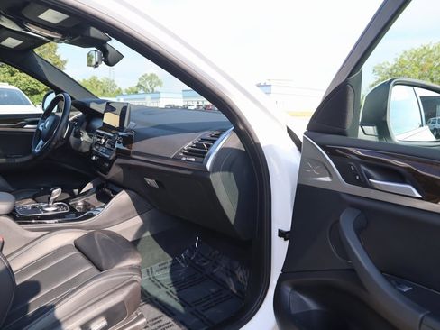 Used 2022 BMW X4 xDrive30i w/ Convenience Package image 61
