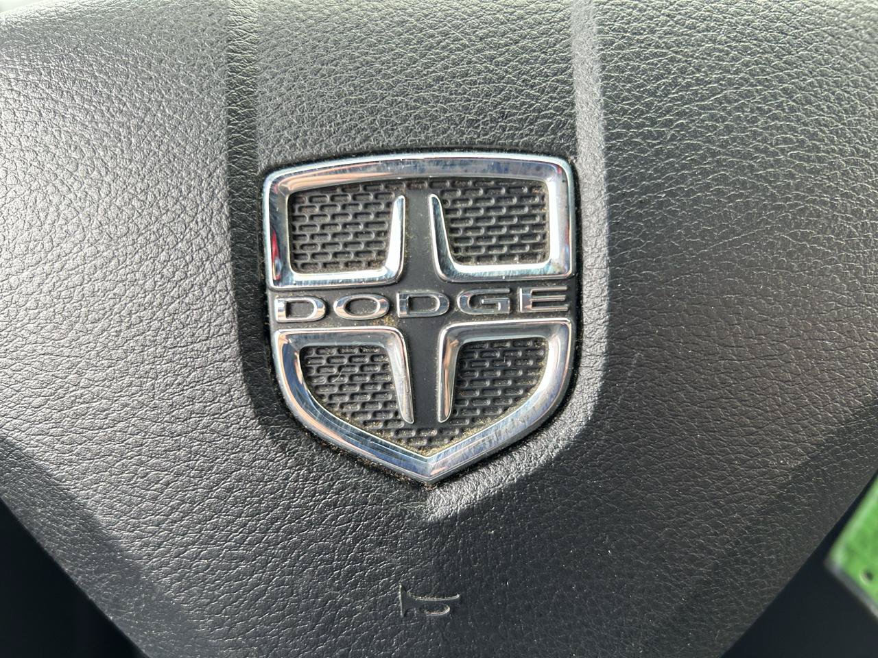 Used 2018 Dodge Grand Caravan SE FWD image 19