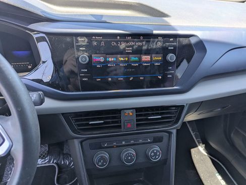 Used 2022 Volkswagen Taos SE AWD/4WD image 16