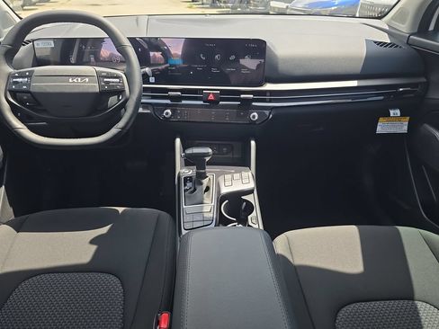 New 2026 Kia Sportage LX FWD image 12