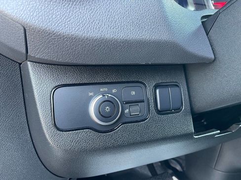 Used 2023 Mercedes-Benz Sprinter 2500 image 15