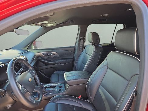 Used 2022 Chevrolet Traverse Premier image 14