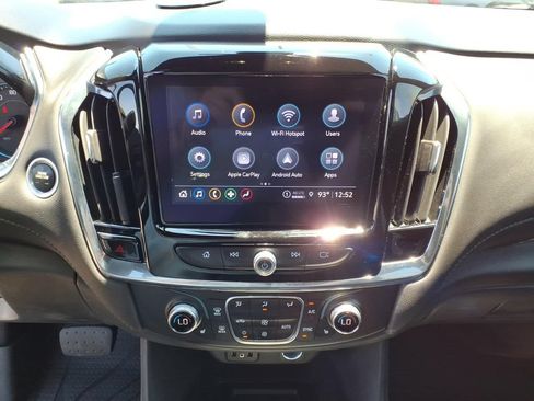 Used 2023 Chevrolet Traverse LT FWD image 12
