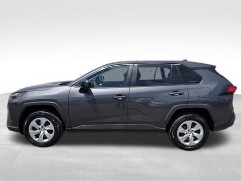 Used 2024 Toyota RAV4 LE AWD/4WD image 4