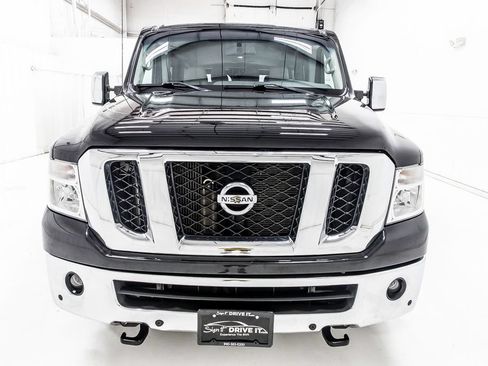 Used 2020 Nissan NV 3500 SL RWD image 9