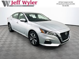 Used 2021 Nissan Altima 2.5 SV image 1