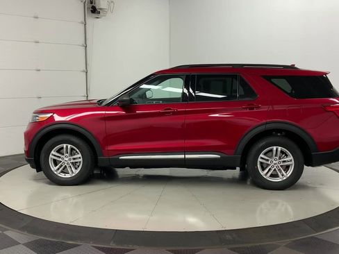 Certified 2020 Ford Explorer XLT w/ Comfort Package AWD/4WD image 12