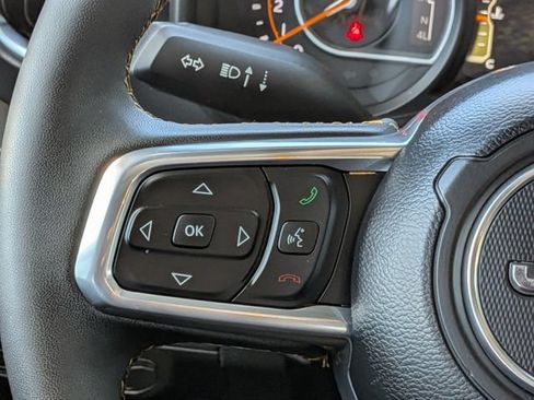 Used 2024 Jeep Wrangler Unlimited Sahara w/ Technology Group AWD/4WD image 22
