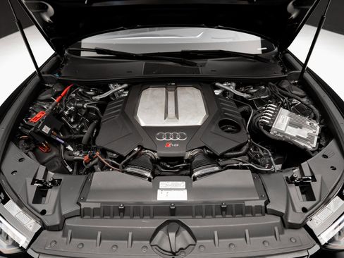 Used 2022 Audi RS 6 image 71