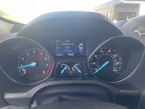 Used 2019 Ford Escape SEL FWD image 11