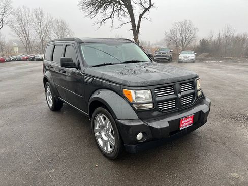 Used 2011 Dodge Nitro Heat RWD image 3