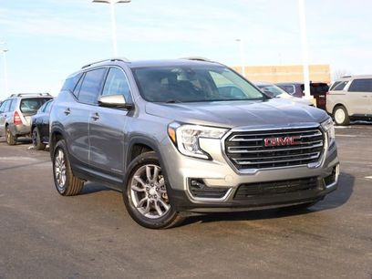 Used 2024 GMC Terrain SLT