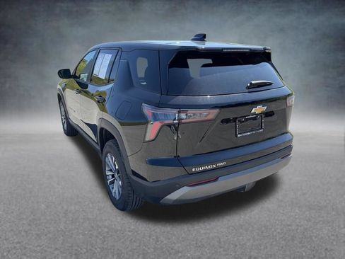 Used 2026 Chevrolet Equinox LT AWD/4WD image 16
