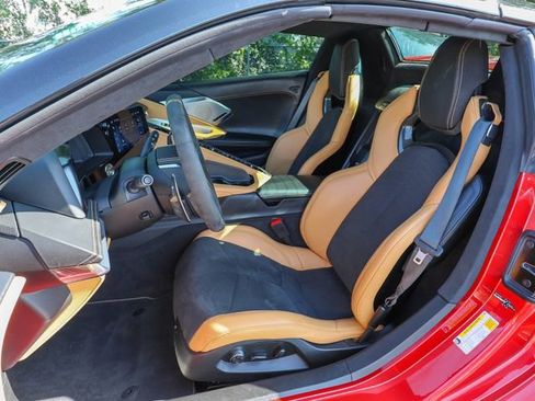 Used 2025 Chevrolet Corvette Stingray Premium Conv w/ Z51 Performance Package RWD image 15