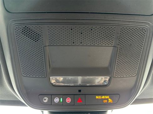 Used 2025 Chevrolet Equinox ACTIV image 28