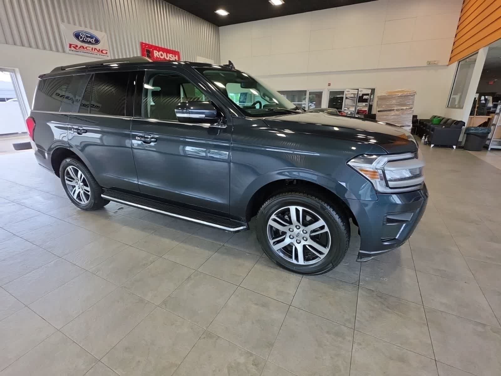 Used 2022 Ford Expedition XLT AWD/4WD image 6