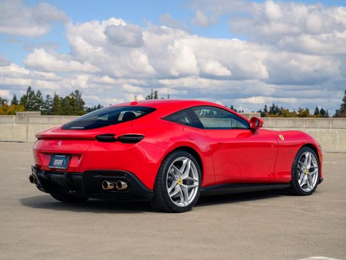 Used 2021 Ferrari Roma image 84