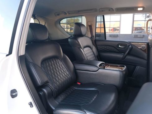 Used 2018 INFINITI QX80 4WD w/ Deluxe Technology Package image 30
