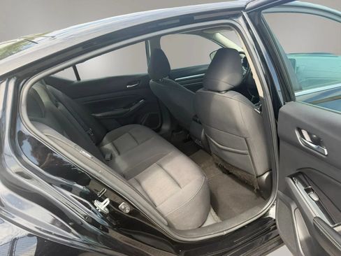 Used 2022 Nissan Altima 2.5 SV w/ SV Premium Package FWD image 28