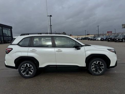 Used 2025 Subaru Forester image 33