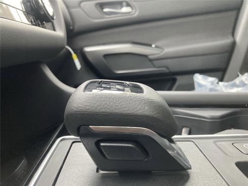 New 2026 Nissan Pathfinder SL image 19