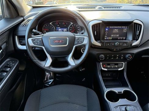 Certified 2024 GMC Terrain SLE image 12