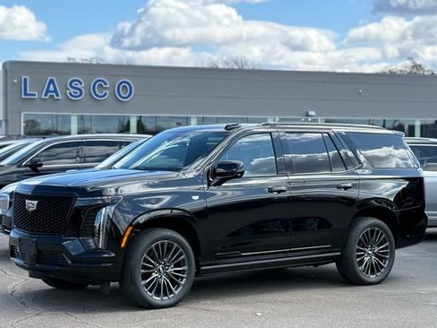 Used 2026 Cadillac Escalade Platinum Sport w/ LPO, Floor Liner Package image 1