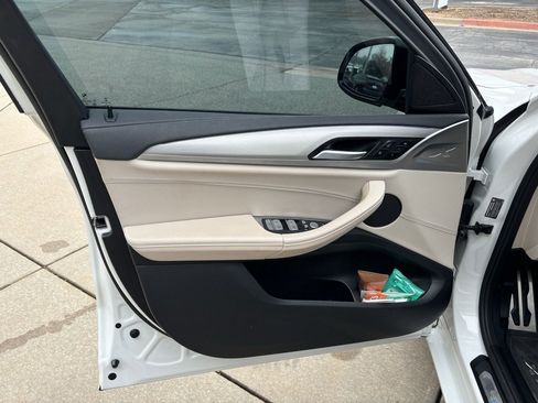 Used 2021 BMW X4 M40i w/ Premium Package image 12