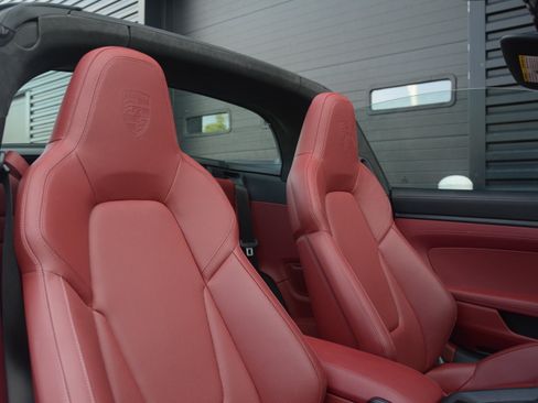 Certified 2023 Porsche 911 Targa 4 GTS AWD/4WD image 28