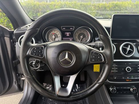 Used 2015 Mercedes-Benz CLA 250 image 15