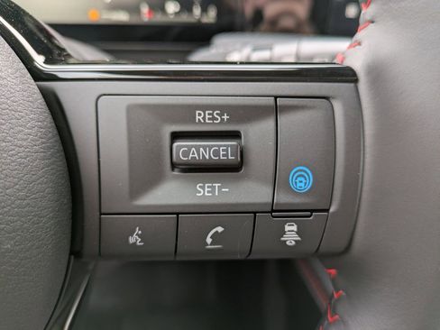 New 2026 Nissan Kicks SR w/ Cold Weather Package image 25