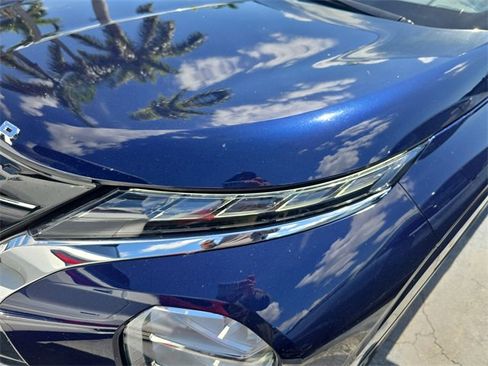 Used 2024 Mitsubishi Outlander SE image 7