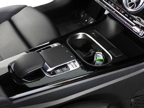 Used 2020 Mercedes-Benz CLA 250 image 15