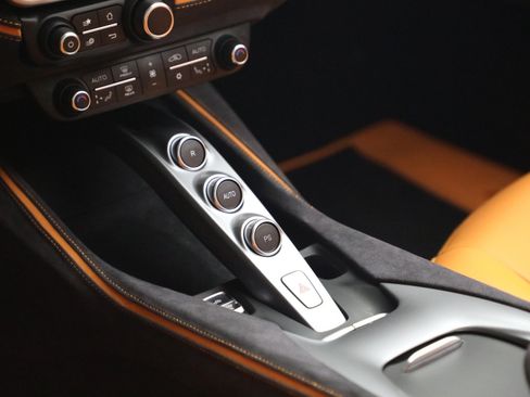 Certified 2023 Ferrari Portofino M RWD image 24