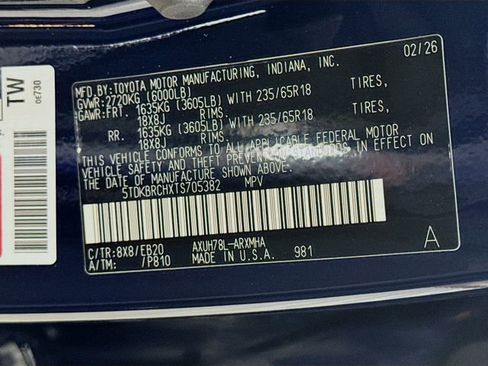 New 2026 Toyota Highlander XLE image 17