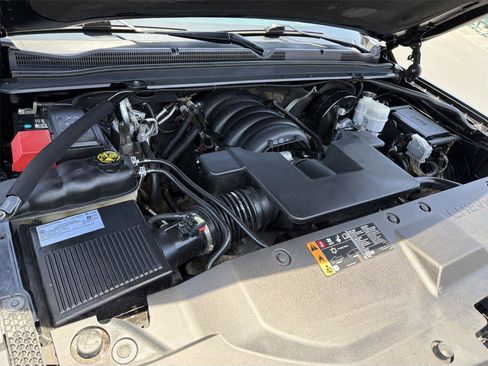 Used 2019 Chevrolet Tahoe LT AWD/4WD image 10
