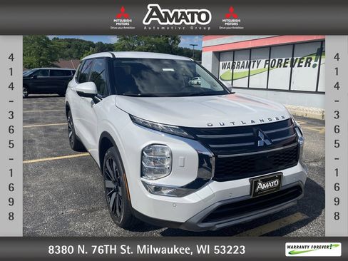 New 2025 Mitsubishi Outlander SE image 7
