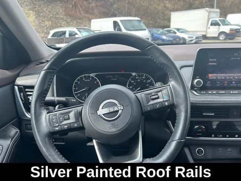 Used 2023 Nissan Rogue SV w/ SV Premium Package image 13