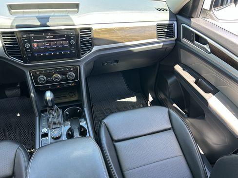 Used 2023 Volkswagen Atlas SE AWD/4WD image 14