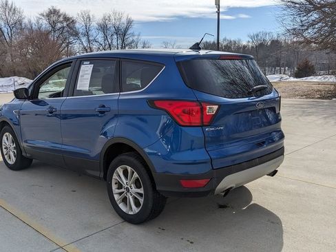Used 2019 Ford Escape SE image 5