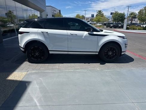 Used 2025 Land Rover Range Rover Evoque Dynamic SE AWD/4WD image 4