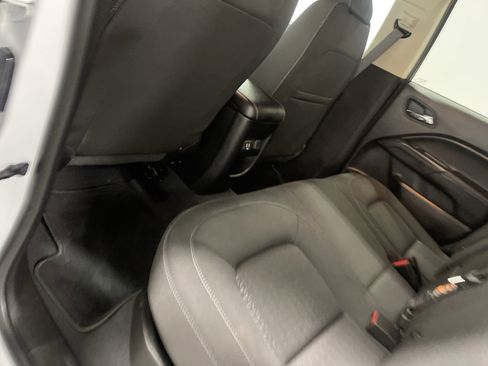 Used 2022 GMC Canyon Elevation w/ Trailering Package image 17