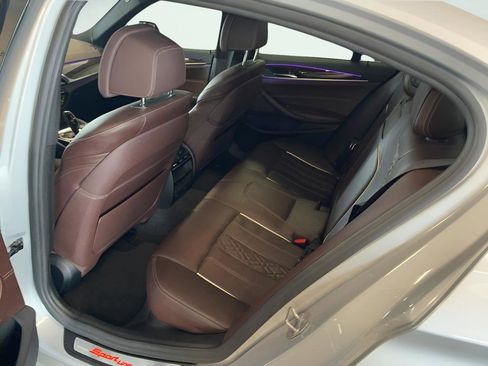 Used 2018 BMW 530i RWD image 7