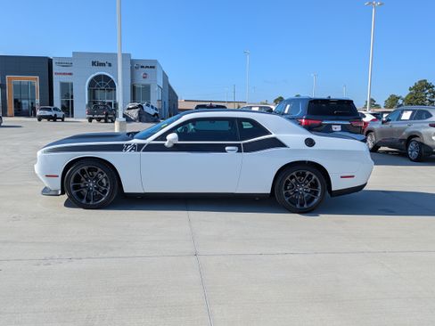 Used 2023 Dodge Challenger R/T w/ T/A Package RWD image 2