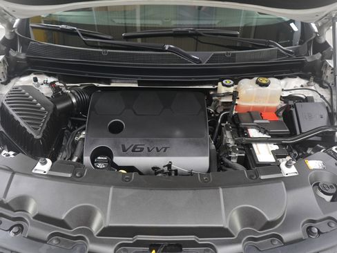 Used 2018 Chevrolet Traverse High Country image 35