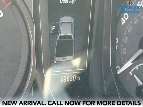 Used 2023 Toyota Tacoma TRD Off-Road w/ Advanced Technology Package AWD/4WD image 7