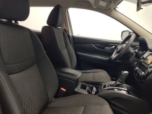 Used 2017 Nissan Rogue Sport SV FWD image 21