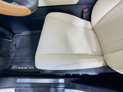 Certified 2022 Lexus RX 350 FWD w/ Premium Package image 18