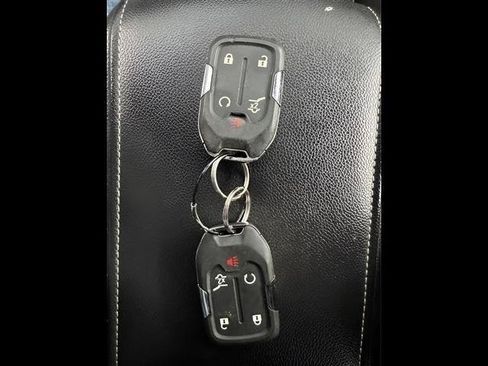 Used 2022 GMC Acadia SLE w/ Driver Convenience Package FWD image 45