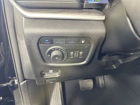 Used 2023 Jeep Grand Cherokee 4WD 4xe image 19